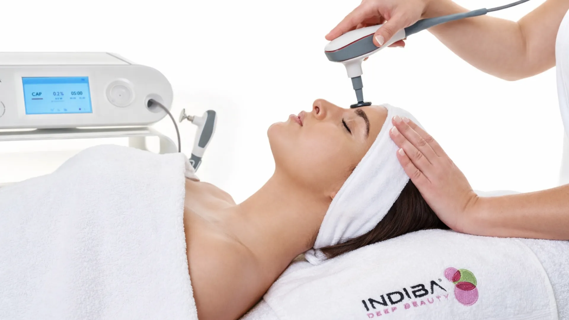 Tratamiento Indiba facial reafirmante en Lucía Argandoña Albacete